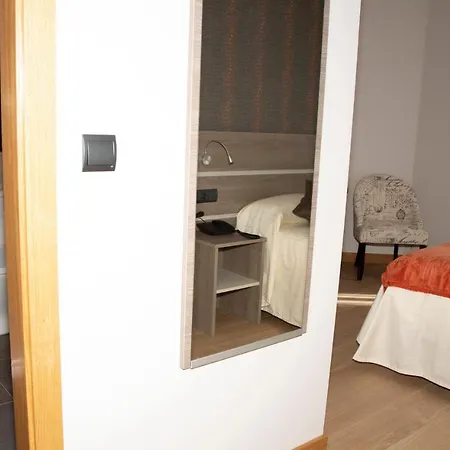 Mercedes Hotel 3*