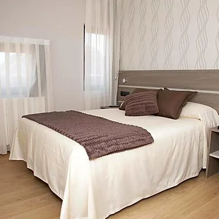 Mercedes Hotel 3*