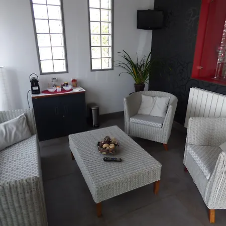 Mercedes Hotel 3*