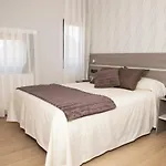 Hotel Mercedes Camargo